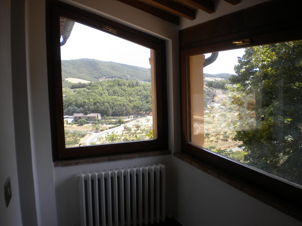 Podere Monte Petreto San Savino  Room photo